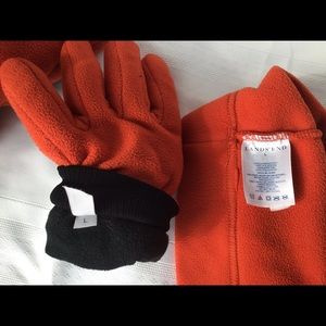 Lands End Youth Gloves and Hat Set